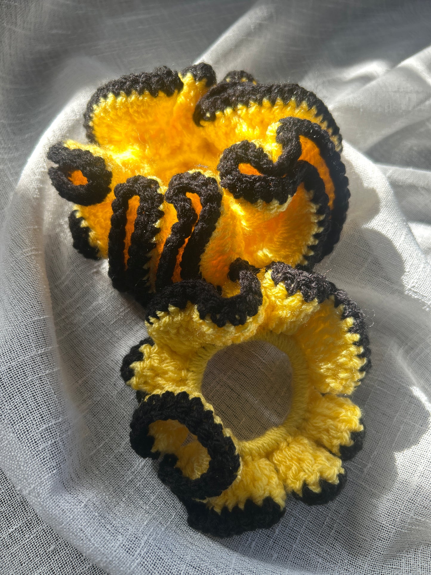 (NKBRND Scrunchy - Zuri Jumbo